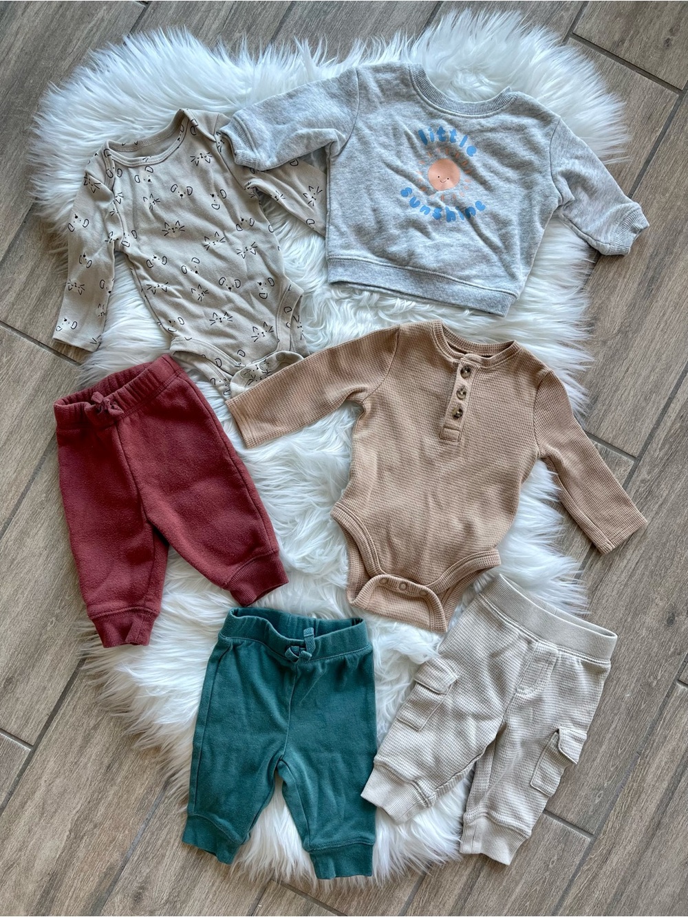 jumping beans Neutral & Rust Kids Matching Set with Teal Pants
